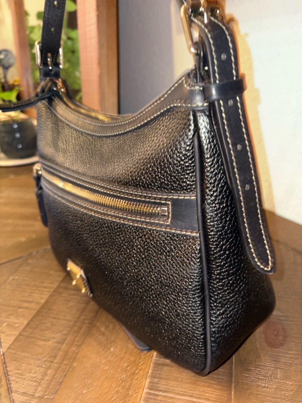 LIKE NEW ❤️👝Dooney & Bourke Pebble Grain Small Presley Crossbody Shoulder Bag - Picture 5 of 9